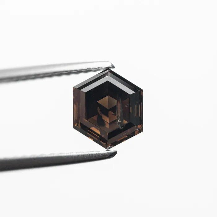 102ct 664x565x355mm I2 C8 Hexagon Step Cut 2107301 Misfit Diamonds Rings