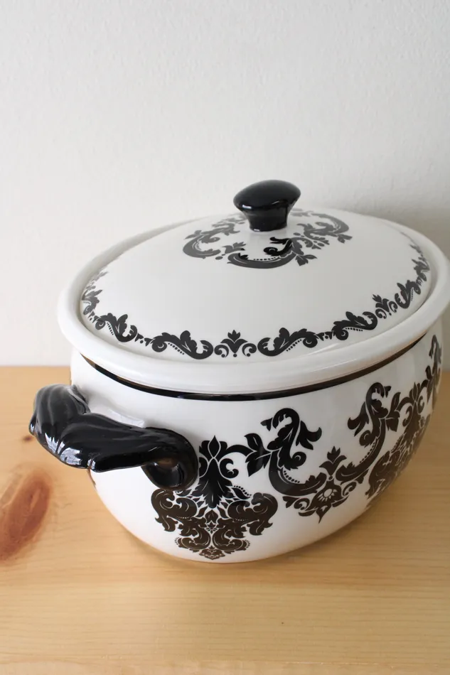 Celebrating Home Celebrating Home White Black Flora Filigree Oval Lidded Serving Pot Rings