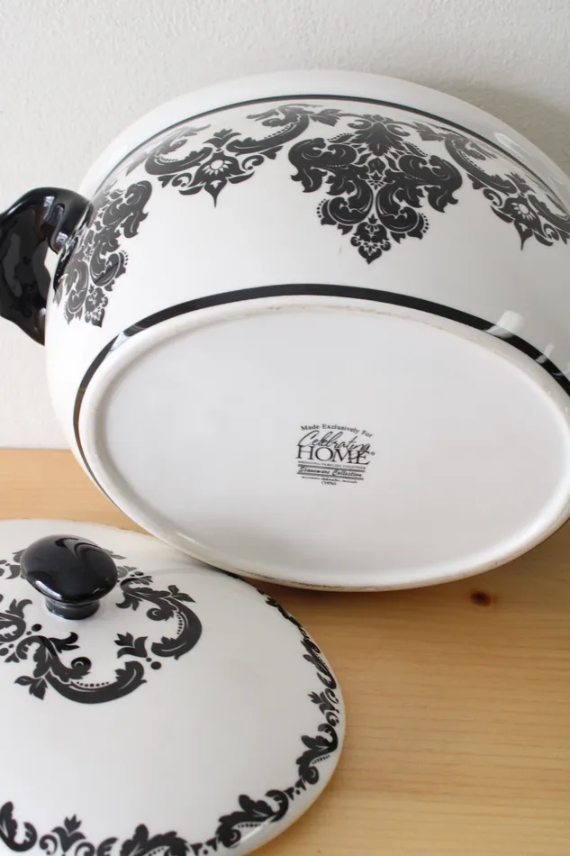 Celebrating Home Celebrating Home White Black Flora Filigree Oval Lidded Serving Pot Rings