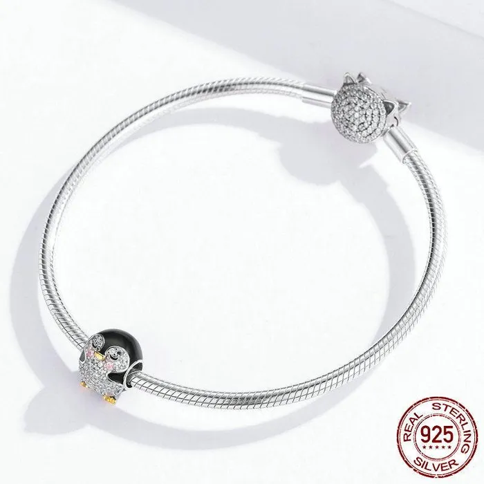 Charm de pingino Dije de plata de pingino Gold Shield Charm Necklaces