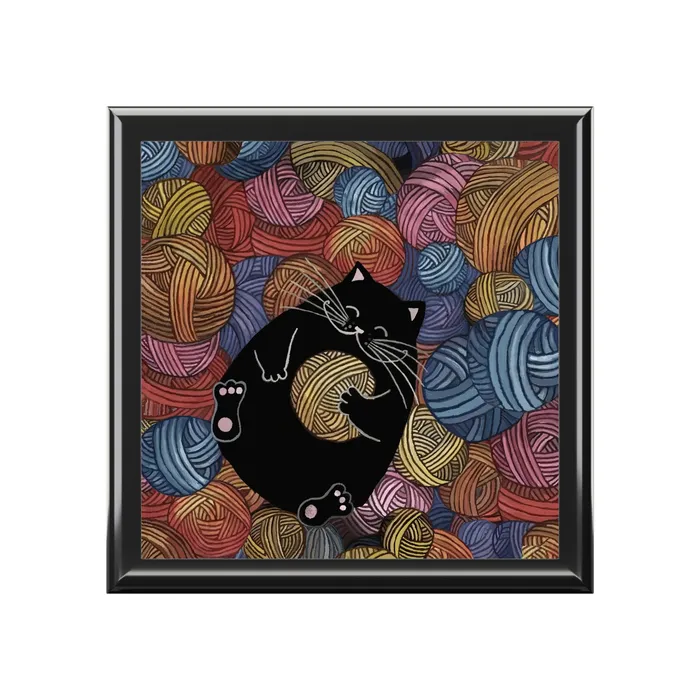 Portraits by NC Necklaces Jewelry Box Cute Cat Playing with Yarn
