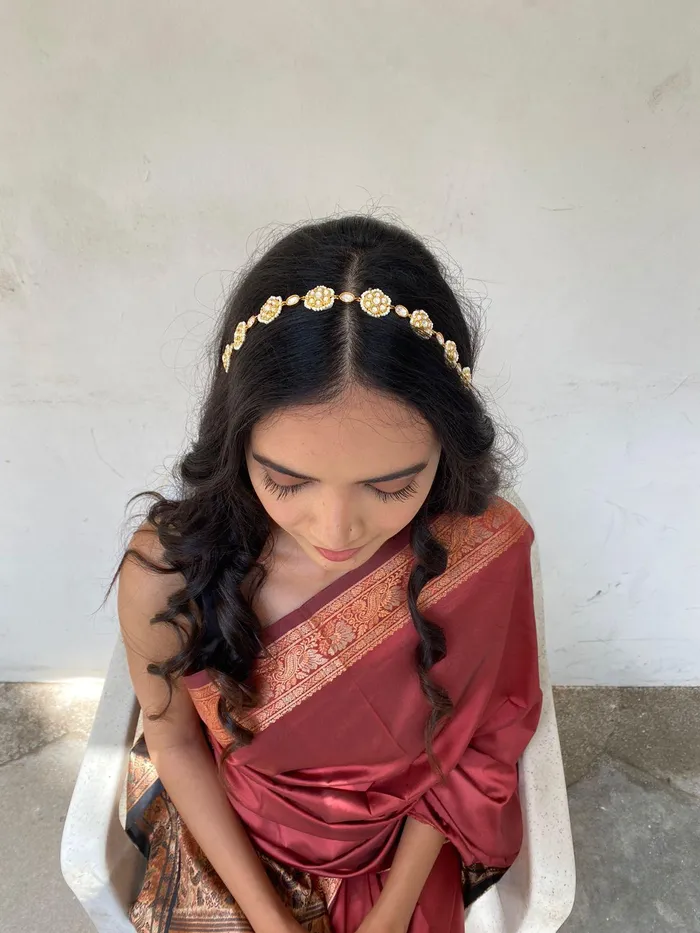 Attrangi Phool si Ek ladki sheeshband Earrings Attrangi Phool si Ek ladki sheeshband Earrings
