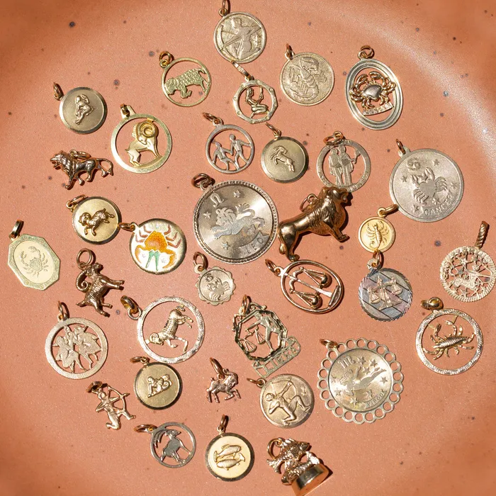 Charm Necklaces Sagittarius 9k Gold Zodiac Charm Vintage