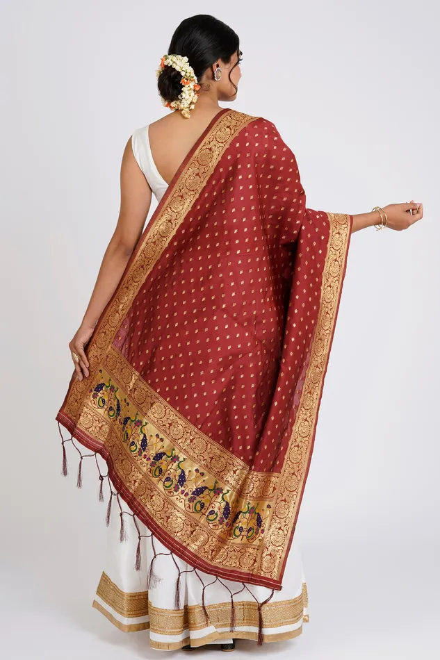 Earrings Teejh Teejh Chandira Burgundy Banarasi Dupatta