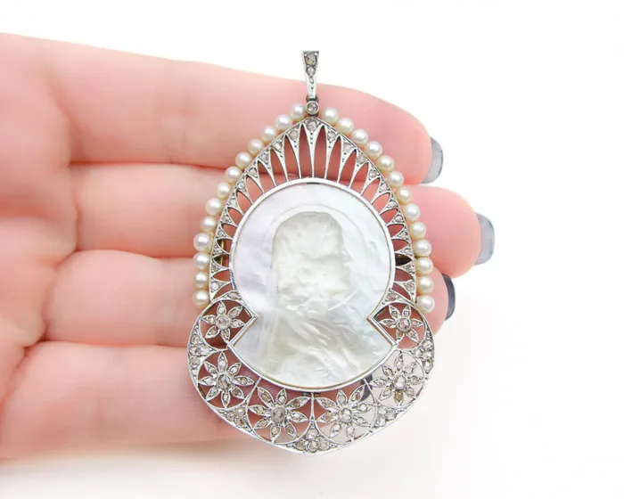 Isadoras LD Necklaces Victorian Virgin Mary Cameo Pendant