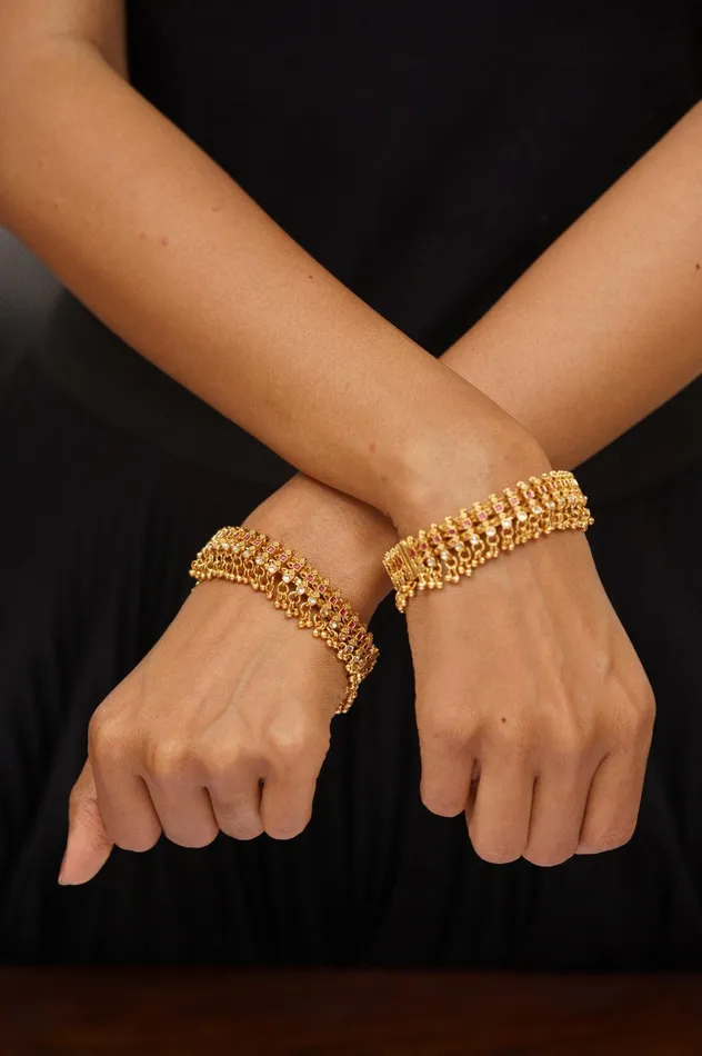 Kanchana Gold Openable Bangle Sone Pe Suhaga Collection attrangi Bracelets Kanchana Gold Openable Bangle Sone Pe Suhaga Collection attrangi Bracelets