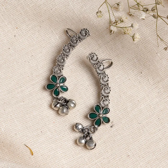Rings Teejh Teejh Viha Silver Oxidised Green Floral Earcuff