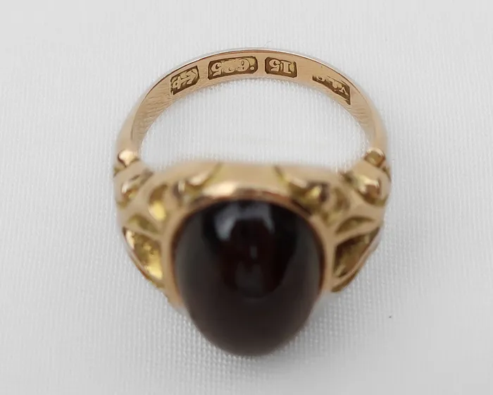 Rings Victorian Garnet Cabochon Ring Isadoras A Rings Victorian Garnet Cabochon Ring Isadoras A
