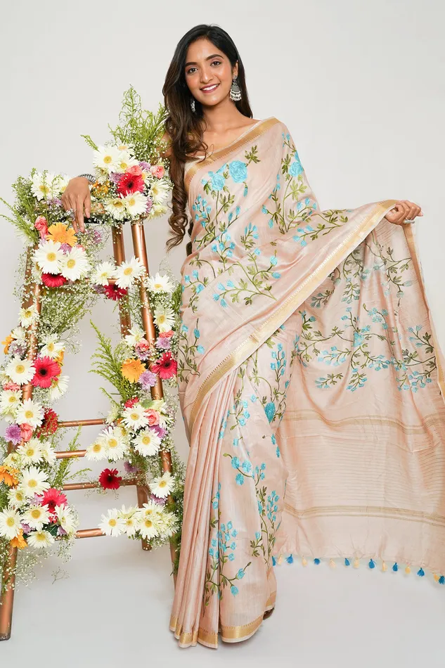 Teejh Gulrang Cream and Blue Silk Linen Saree with Blouse Piece Teejh Necklaces Teejh Gulrang Cream and Blue Silk Linen Saree with Blouse Piece Teejh Necklaces