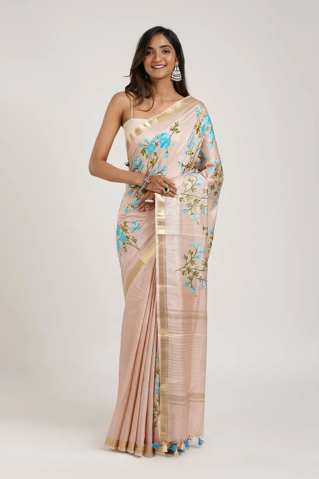 Teejh Gulrang Cream and Blue Silk Linen Saree with Blouse Piece Teejh Necklaces Teejh Gulrang Cream and Blue Silk Linen Saree with Blouse Piece Teejh Necklaces