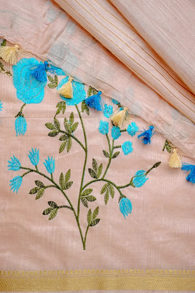 Teejh Gulrang Cream and Blue Silk Linen Saree with Blouse Piece Teejh Necklaces Teejh Gulrang Cream and Blue Silk Linen Saree with Blouse Piece Teejh Necklaces