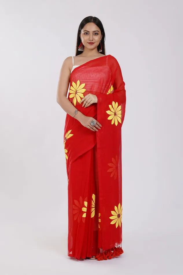 Teejh Kusuma Red Mul Cotton Printed Saree Teejh Earrings Teejh Kusuma Red Mul Cotton Printed Saree Teejh Earrings