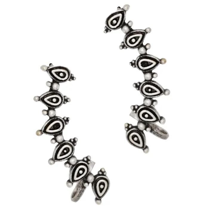Teejh Rings Teejh Miraan Silver Oxidised Earcuff Teejh Rings Teejh Miraan Silver Oxidised Earcuff