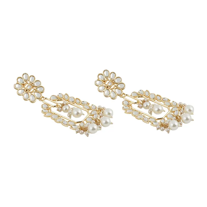 Teejh Teejh Nizamabad Gold Jewellery Gift Set Earrings