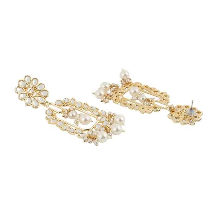 Teejh Teejh Nizamabad Gold Jewellery Gift Set Earrings