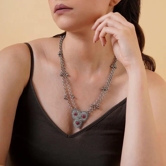 Teejh Vyomini Silver Mehroon Necklace Teejh Necklaces