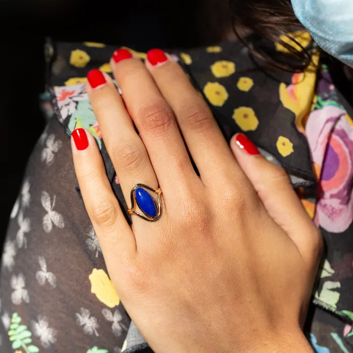 Vintage Rings Lapis Lazuli and 14k Gold Split Shank Ring