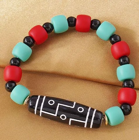 02 Bracelets AZ1541 Green Red Geometric Bead Bracelet