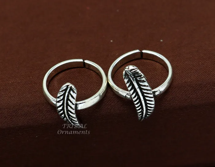 925 sterling silver amazing leaf design handmade toe ring toe band stylish modern womens brides jewelry india traditional jewelry ytr47 TribalOrnaments Rings