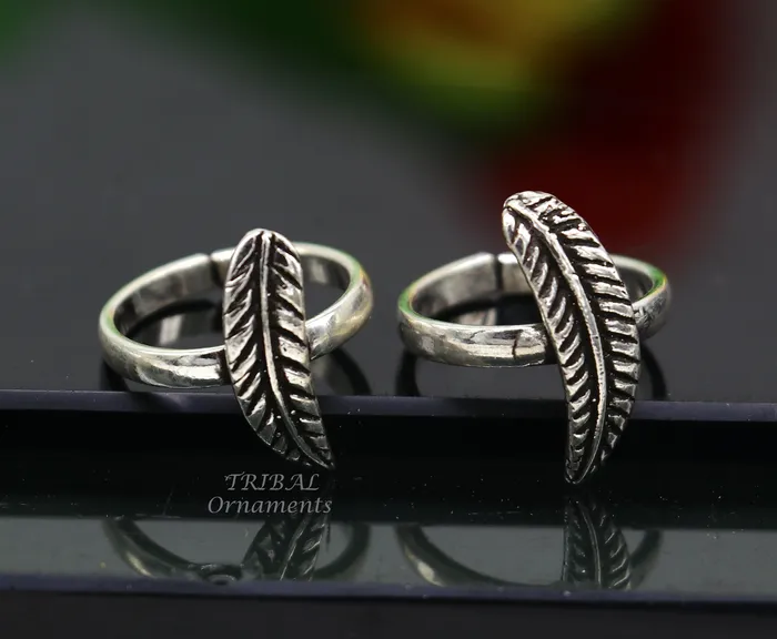 925 sterling silver amazing leaf design handmade toe ring toe band stylish modern womens brides jewelry india traditional jewelry ytr47 TribalOrnaments Rings