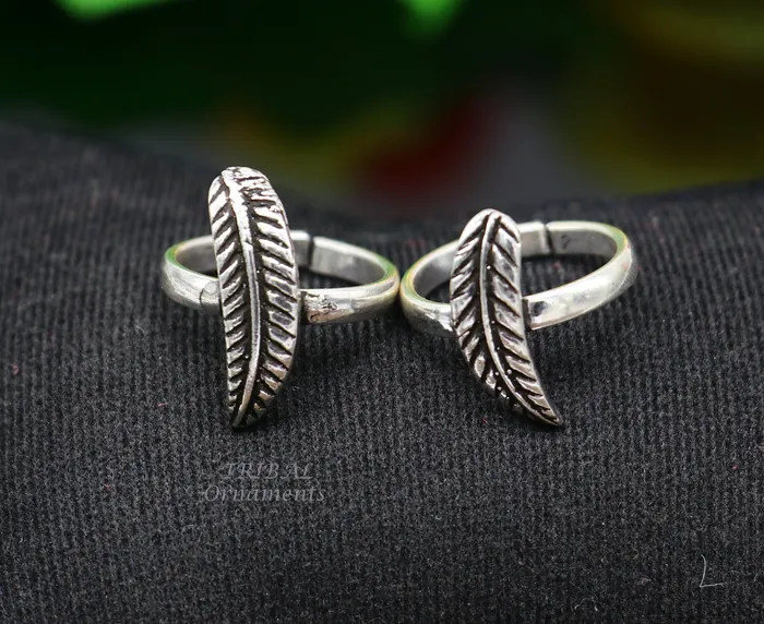 925 sterling silver amazing leaf design handmade toe ring toe band stylish modern womens brides jewelry india traditional jewelry ytr47 TribalOrnaments Rings