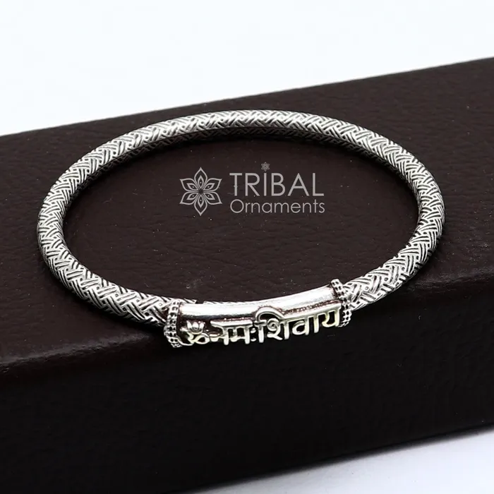 925 Sterling silver Lord Shiva Aum Namah Shivay Mantra bracelet amazing cultural divine bracelet customized Babhubali Kada jewelry nsk659 TRIBAL ORNAMENTS Bracelets 925 Sterling silver Lord Shiva Aum Namah Shivay Mantra bracelet amazing cultural divine bracelet customized Babhubali Kada jewelry nsk659 TRIBAL ORNAMENTS Bracelets