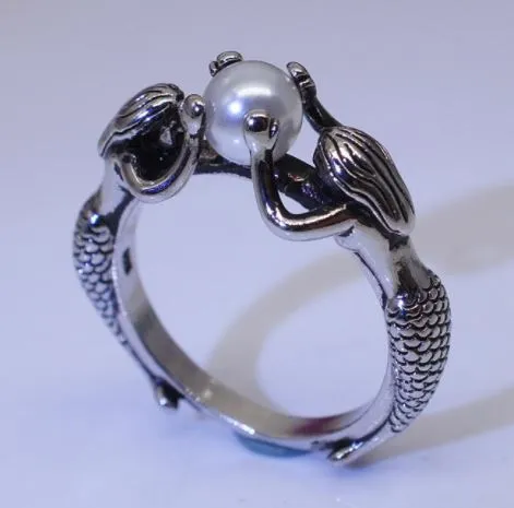 Alice R193 Silver Mermaids with Pearl Ring Rings