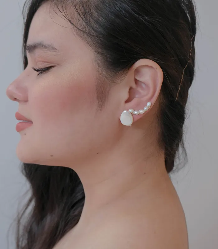 Arete Earrings Perla Pipa Climber Earrings Arete Earrings Perla Pipa Climber Earrings