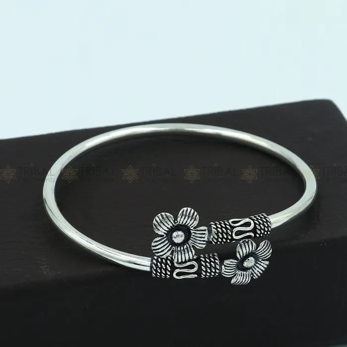 Bracelets TRIBAL ORNAMENTS 925 sterling silver handmade double flower design stylish kada bangle bracelet tribal jewelry nsk867 Bracelets TRIBAL ORNAMENTS 925 sterling silver handmade double flower design stylish kada bangle bracelet tribal jewelry nsk867