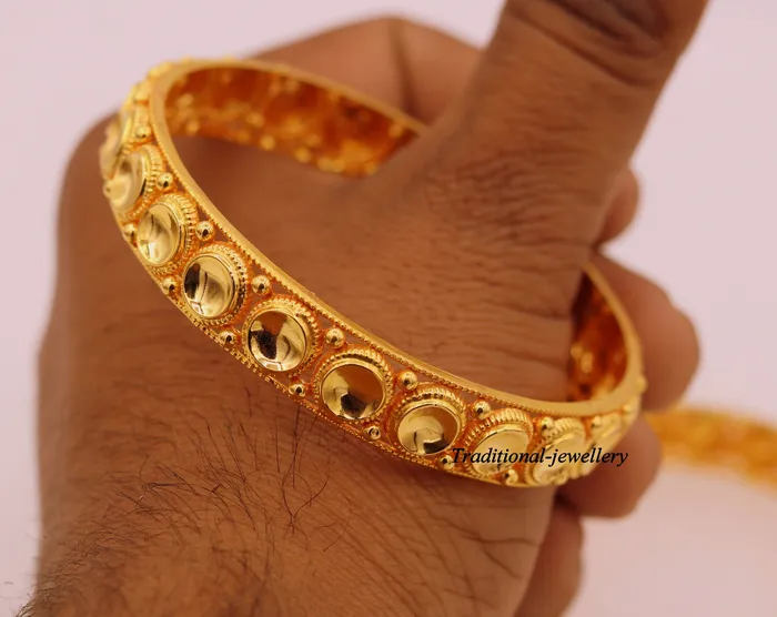 Bracelets Vintage antique design handmade fabulous 22karat yellow gold bangle bracelet Indian tribal antique kangan set ba36 TRIBAL ORNAMENTS Bracelets Vintage antique design handmade fabulous 22karat yellow gold bangle bracelet Indian tribal antique kangan set ba36 TRIBAL ORNAMENTS