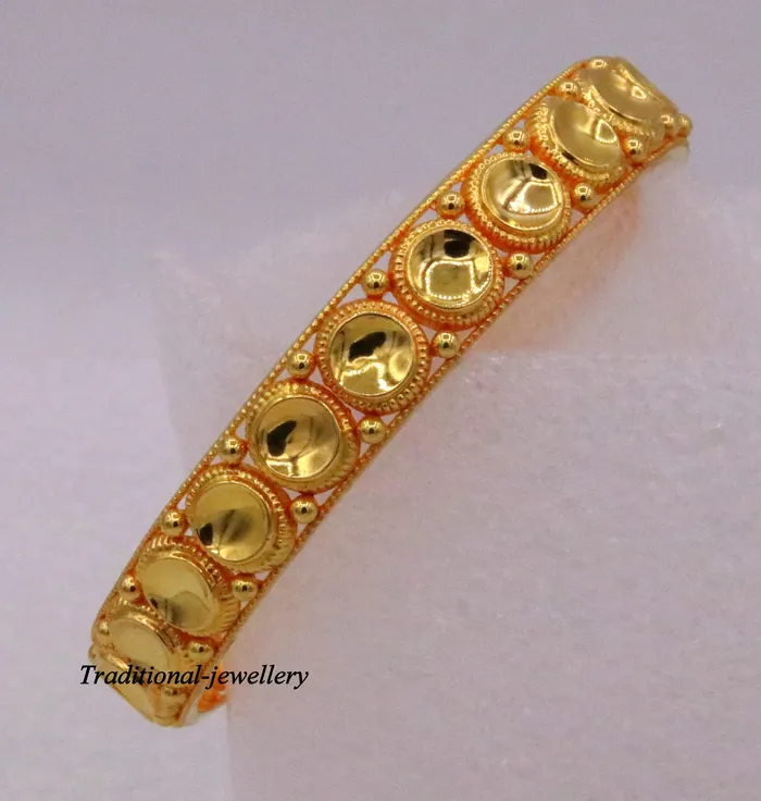 Bracelets Vintage antique design handmade fabulous 22karat yellow gold bangle bracelet Indian tribal antique kangan set ba36 TRIBAL ORNAMENTS Bracelets Vintage antique design handmade fabulous 22karat yellow gold bangle bracelet Indian tribal antique kangan set ba36 TRIBAL ORNAMENTS