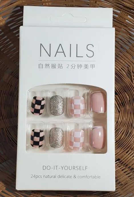 Earrings NS368 Short Square Press On Nails 24 Pieces R56 Polly