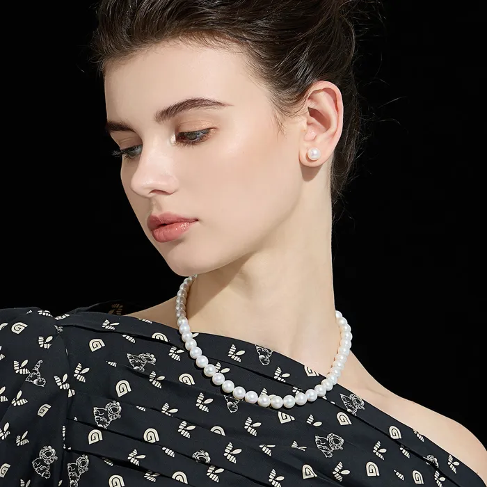 Earrings Pearly Lustre Elegant Freshwater White Semi Round Pearl Stud Earrings WE00126