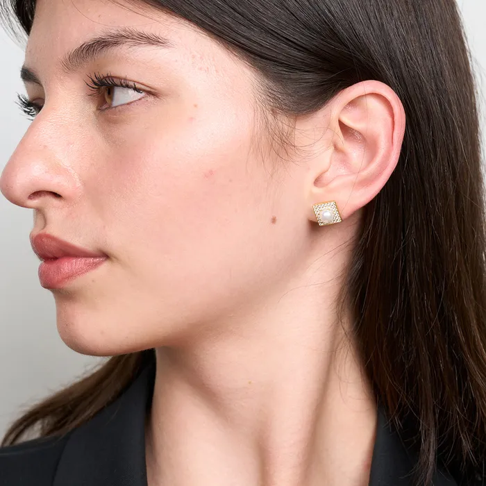 Earrings Pearly Lustre Top Grade Freshwater Pearl Earrings WE00451 CONNECT