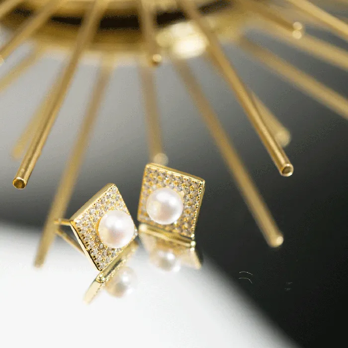 Earrings Pearly Lustre Top Grade Freshwater Pearl Earrings WE00451 CONNECT