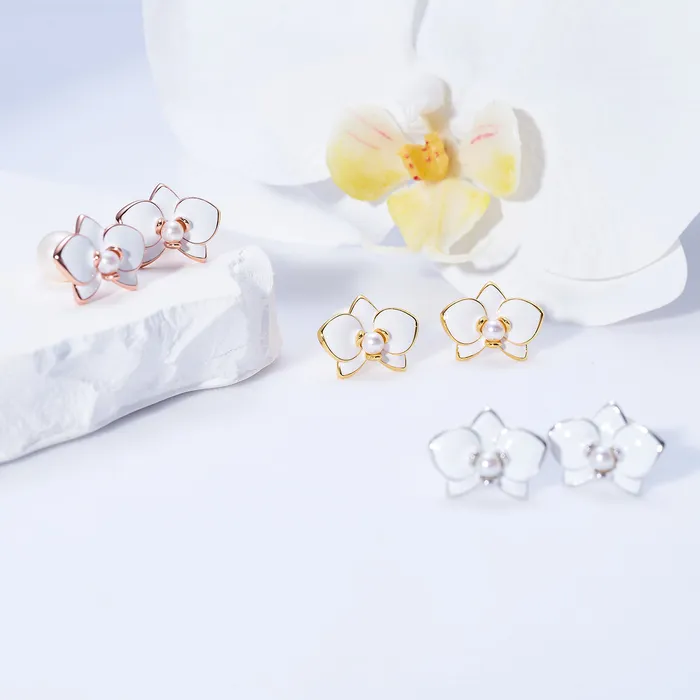 Earrings Pearly Lustre Top Grade Freshwater Pearl Earrings WE00789 ORCHID