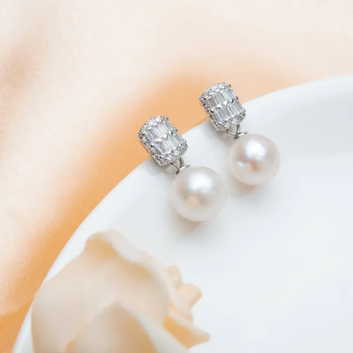 Elegant Freshwater Pearl Earrings WE00066 Pearly Lustre Earrings