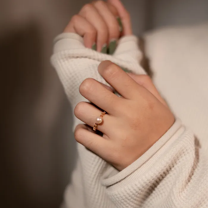 Elegant Freshwater Pearl Ring WR00084 Pearly Lustre Rings