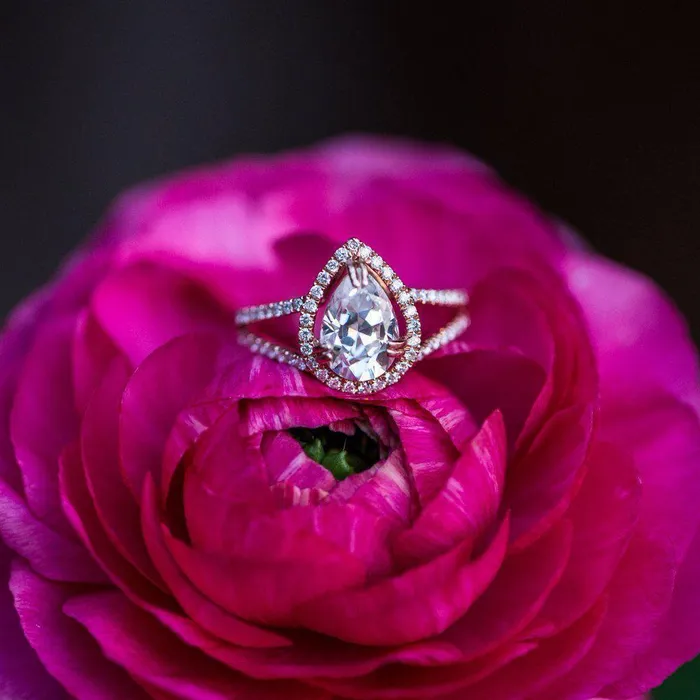 Fire Brilliance Rings 10x7mm Pear Center 14K Rose Gold Infinite Band Halo MicroPave Diamond Ring
