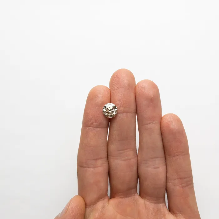 Misfit Diamonds 306ct 903x897x586mm SI1 Champagne Round Brilliant 1948401 Rings