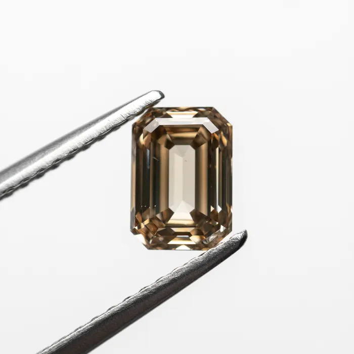 Misfit Diamonds Rings 104ct 665x467x316mm SI1 C6 Cut Corner Rectangle Step Cut 2070605