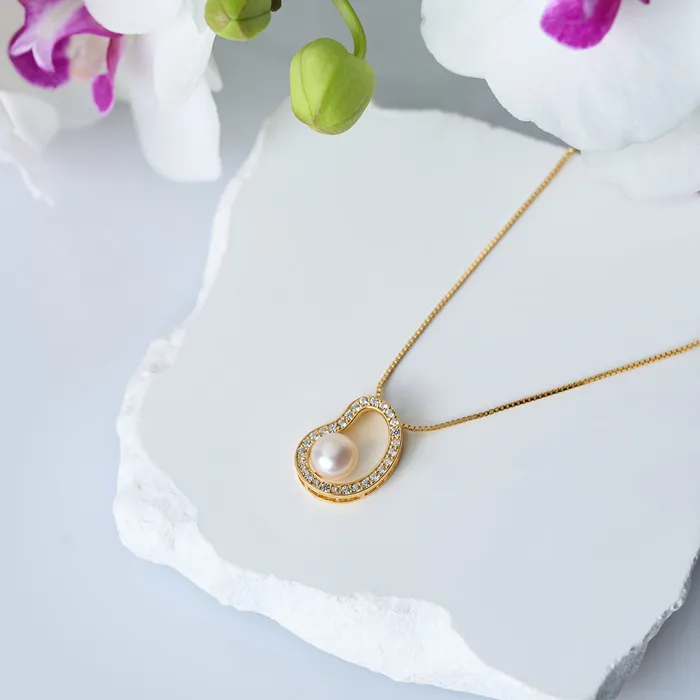 Necklaces Pearly Lustre Top Grade Freshwater Pearl Necklace WN00732 CONNECT