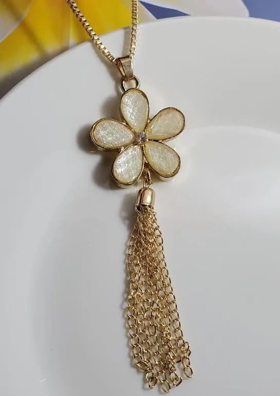 Necklaces polly AZ791 Gold White Shimmer Flower Tassel Necklace with FREE Earrings Necklaces polly AZ791 Gold White Shimmer Flower Tassel Necklace with FREE Earrings