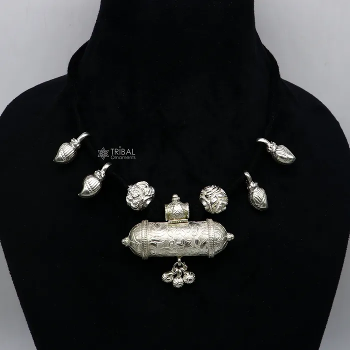 Necklaces TRIBAL ORNAMENTS 925 Sterling silver handmade Ethnic cultural tribal pendant with black thread necklace traditional choker brides jewelry set653