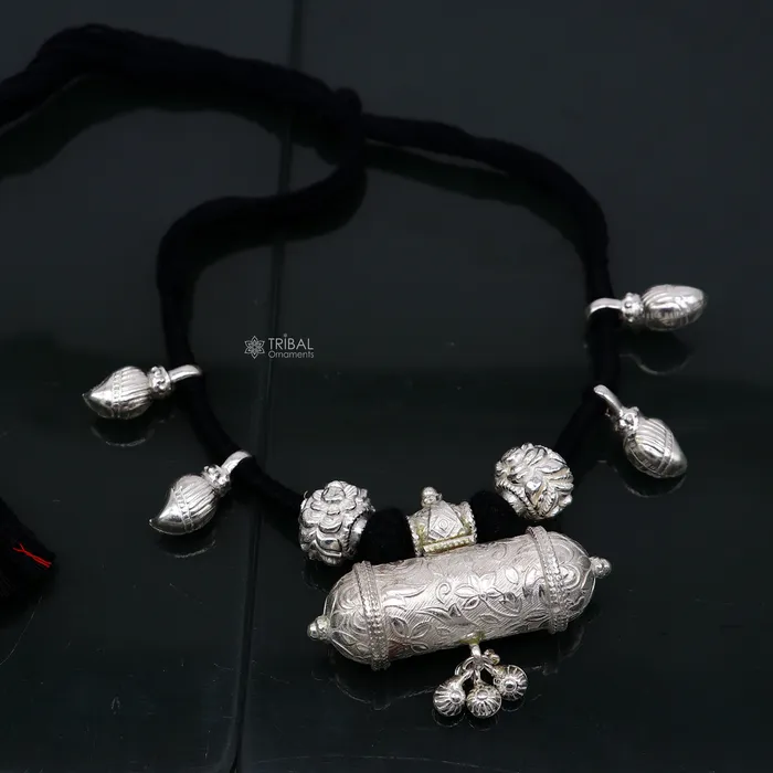 Necklaces TRIBAL ORNAMENTS 925 Sterling silver handmade Ethnic cultural tribal pendant with black thread necklace traditional choker brides jewelry set653