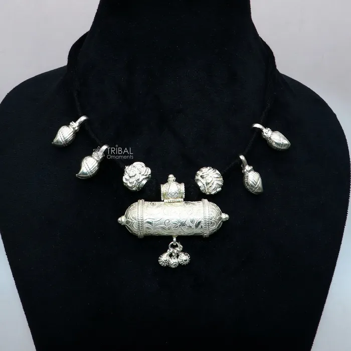 Necklaces TRIBAL ORNAMENTS 925 Sterling silver handmade Ethnic cultural tribal pendant with black thread necklace traditional choker brides jewelry set653