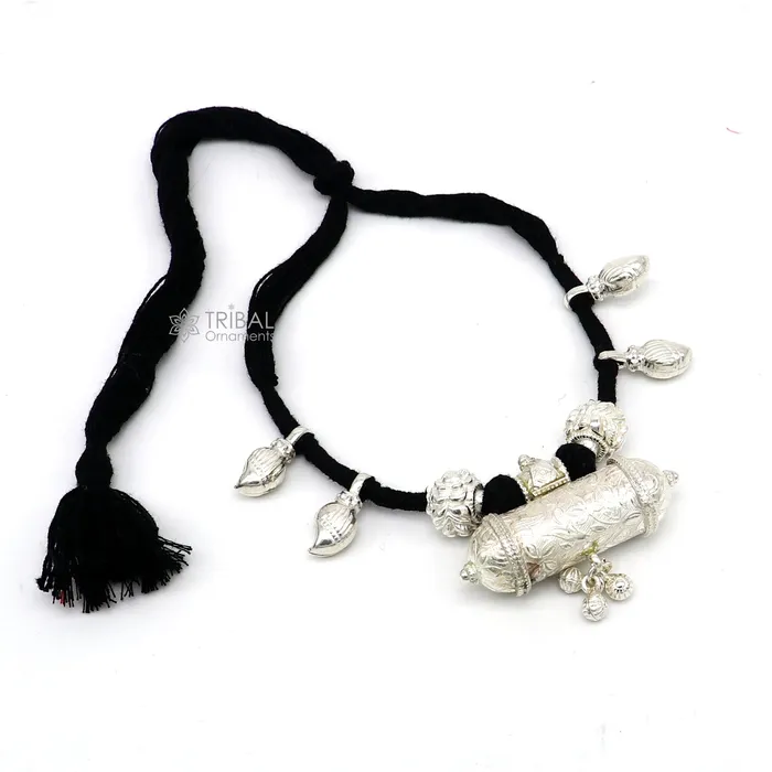 Necklaces TRIBAL ORNAMENTS 925 Sterling silver handmade Ethnic cultural tribal pendant with black thread necklace traditional choker brides jewelry set653