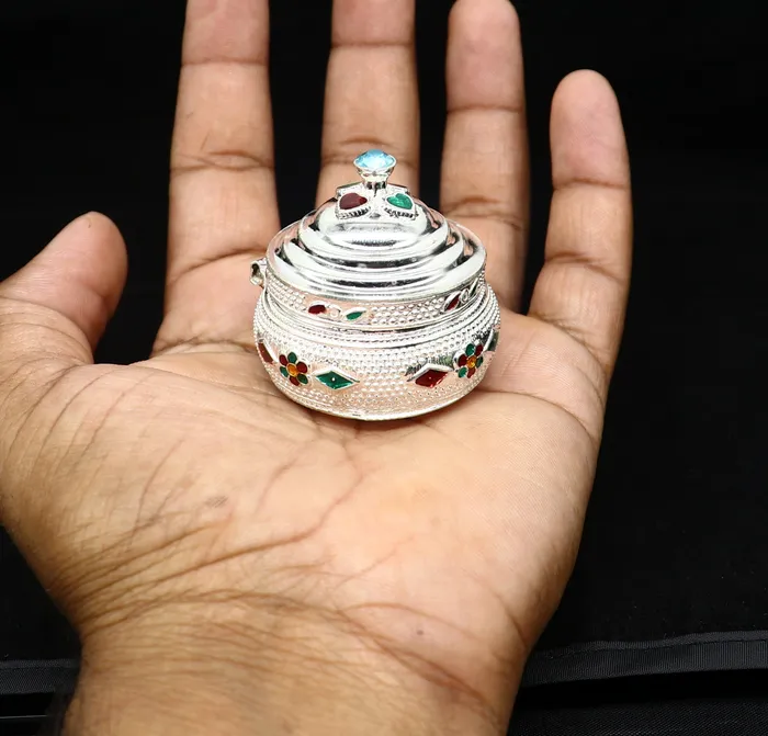 Necklaces TRIBAL ORNAMENTS Vintage antique design Solid silver handmade trinket box God serving Prasad container box kumkum box sindur box best brides gift stb127