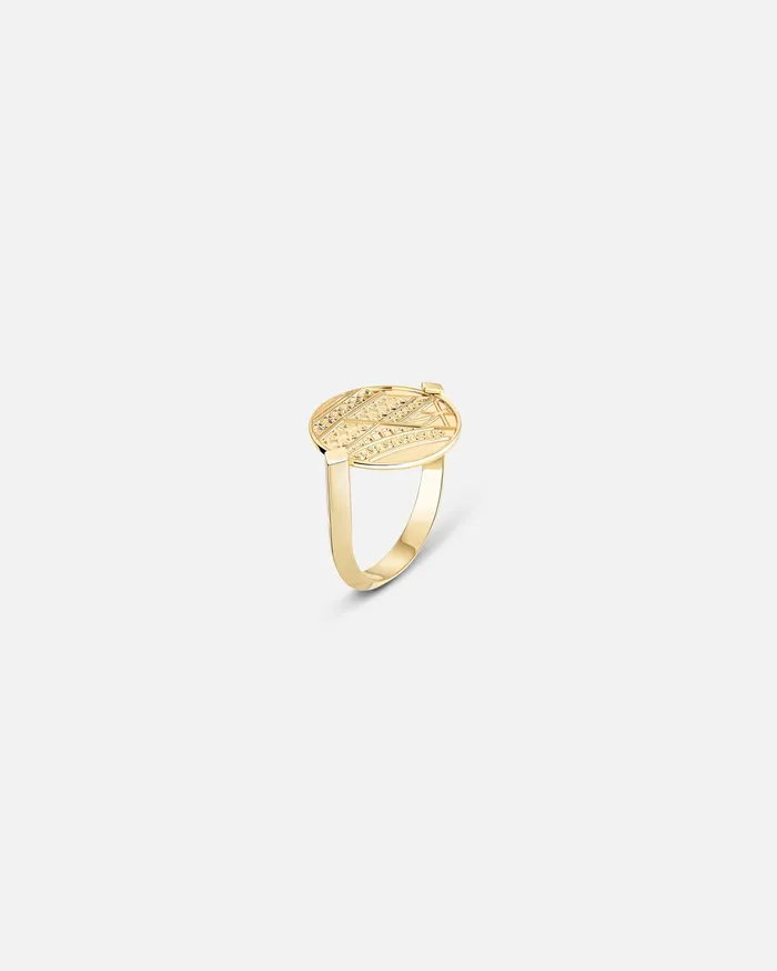 Paris PM Ring in Yellow Gold Nouvel Heritage Rings