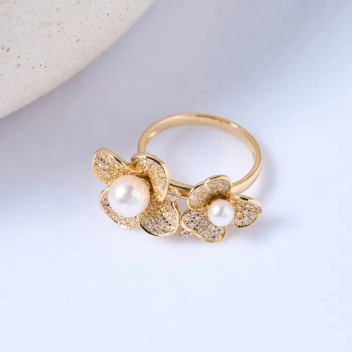 Pearly Lustre 18k Solid Gold Akoya Pearl Ring KR00121 Rings